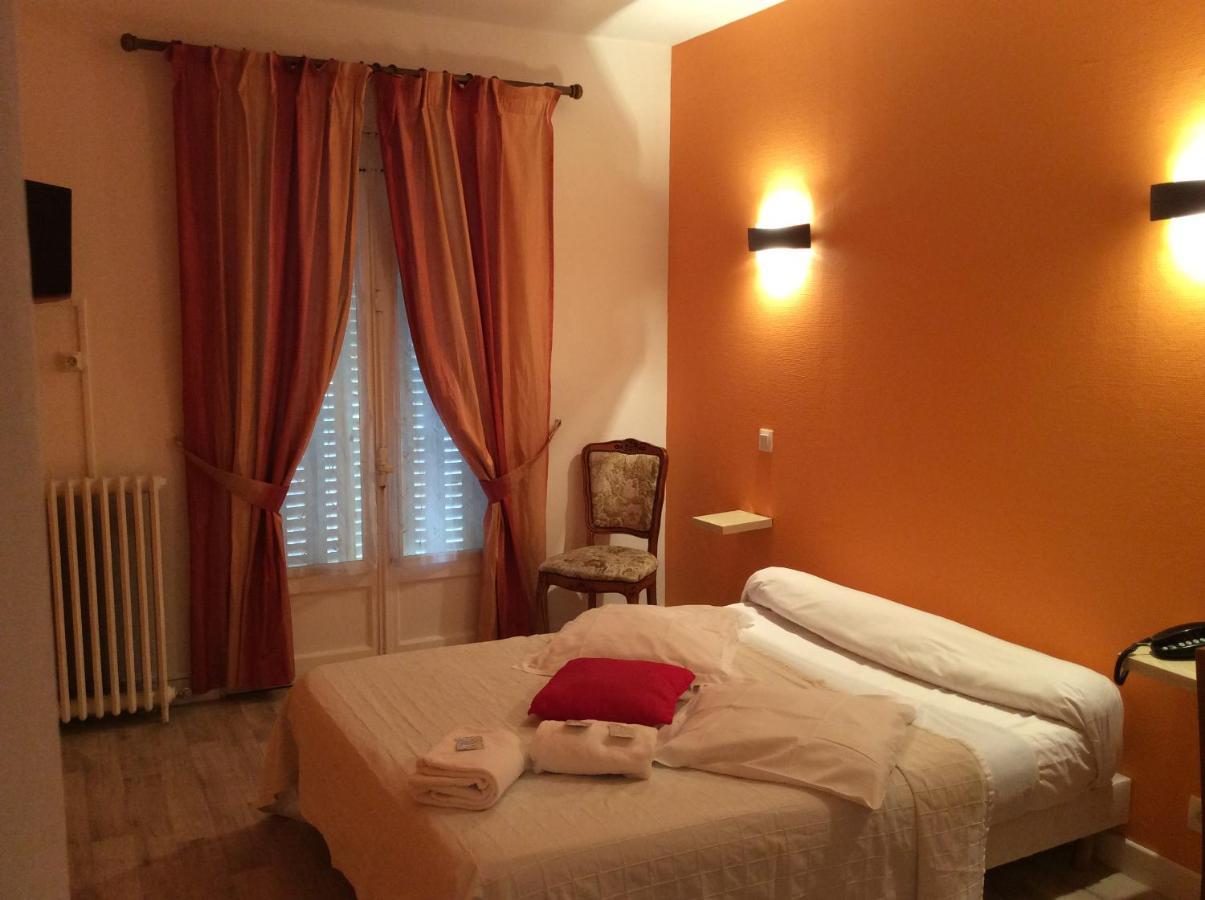 Hotel Du Cygne Beauvais Esterno foto
