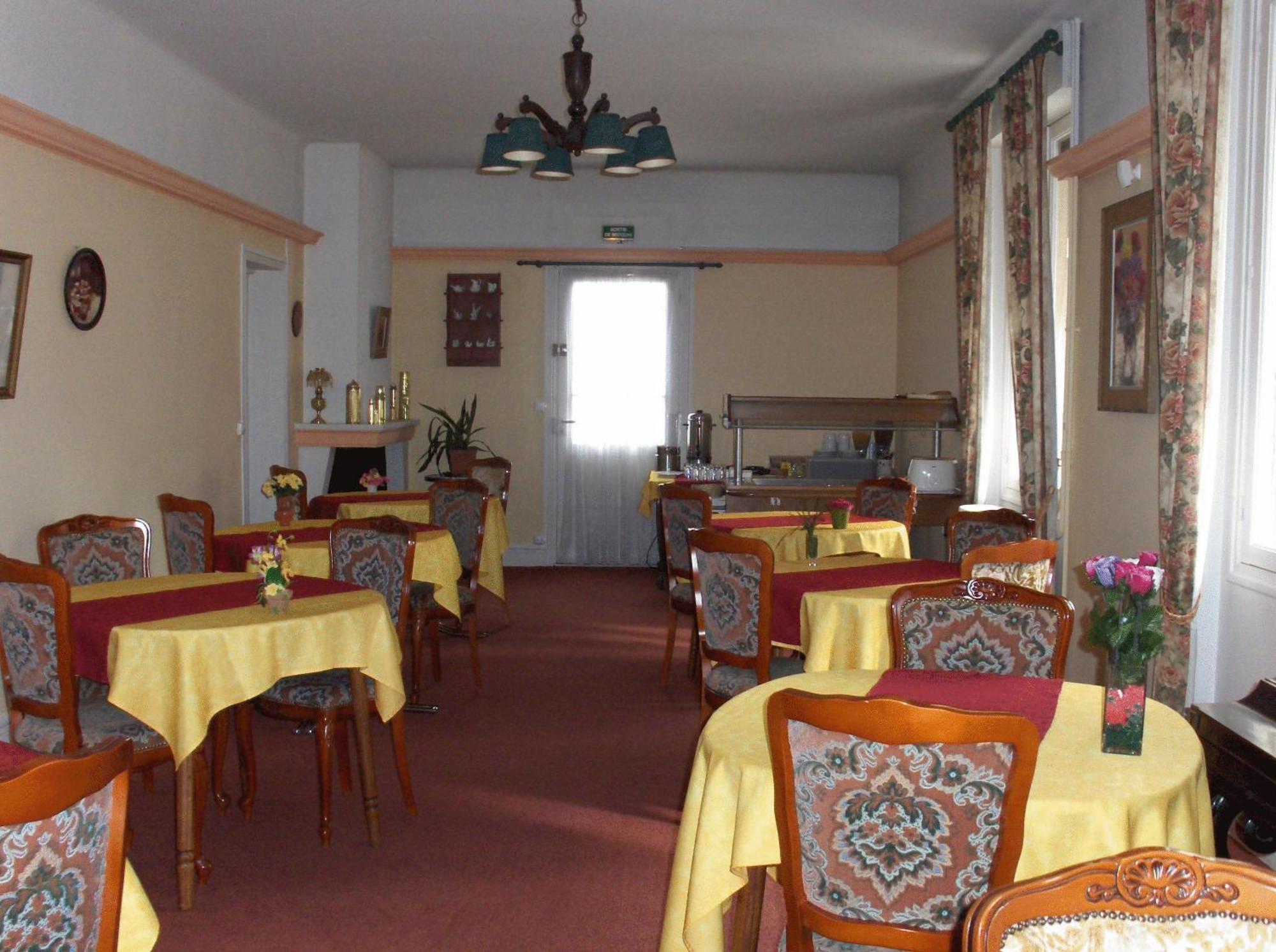 Hotel Du Cygne Beauvais Esterno foto