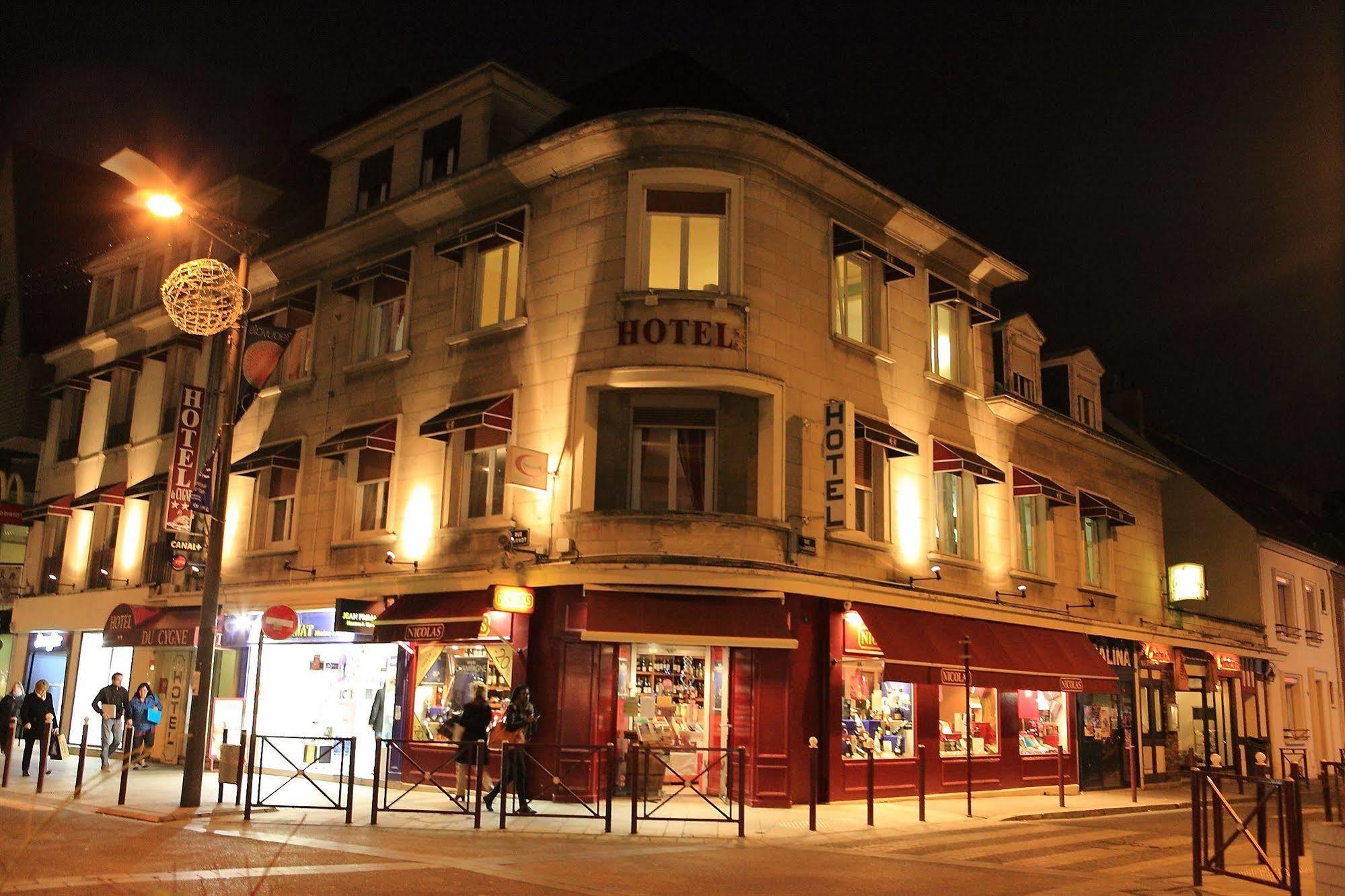 Hotel Du Cygne Beauvais Esterno foto