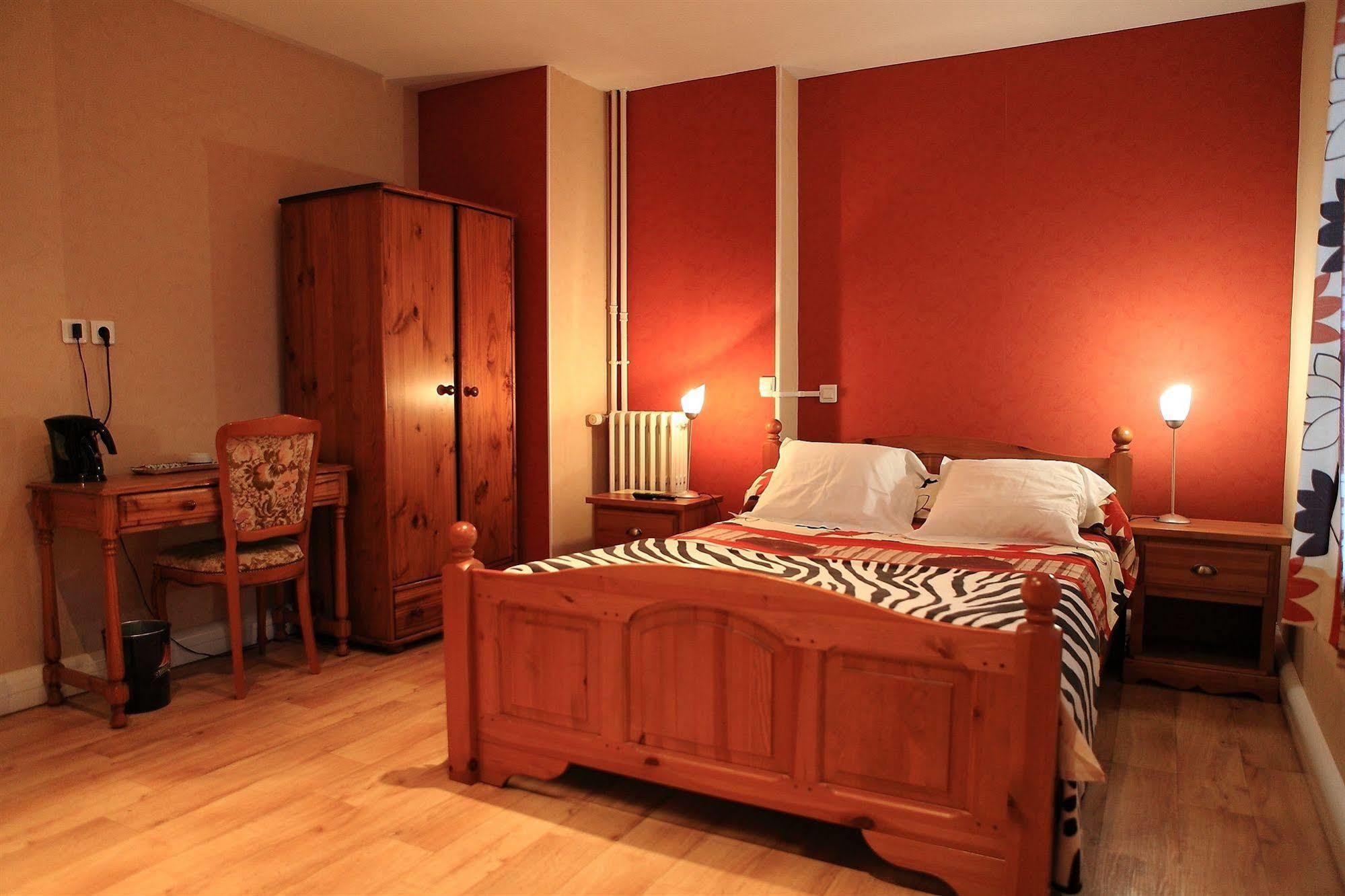 Hotel Du Cygne Beauvais Esterno foto